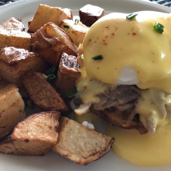 egg benedict_cinnamons-hawaii