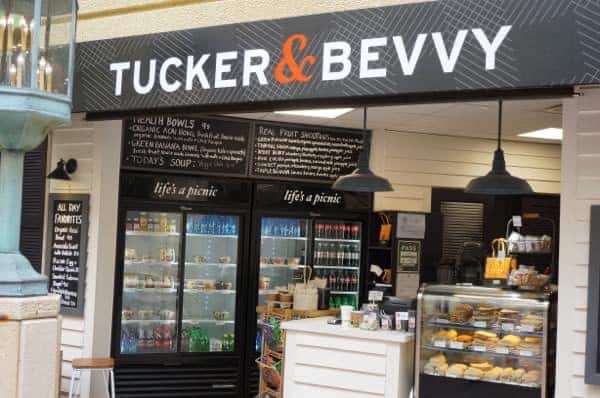 Tucker & Bevvy_Exterior