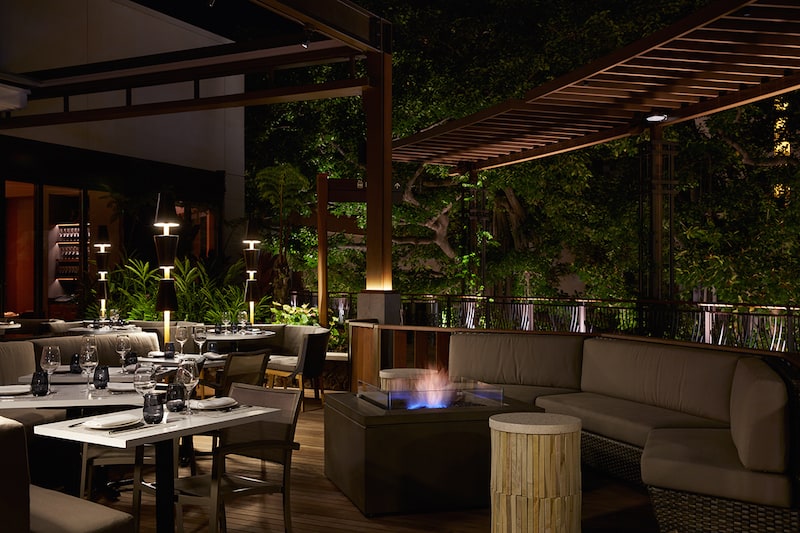 STRIPSTEAK Waikiki - Outdoor Patio