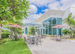 Café Ko Olina Place of Joy feat. Michel’s