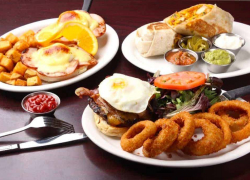 Eggs’n Things Ala Moana