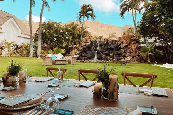 Wedding Sites Transform into Public Dining Establishments